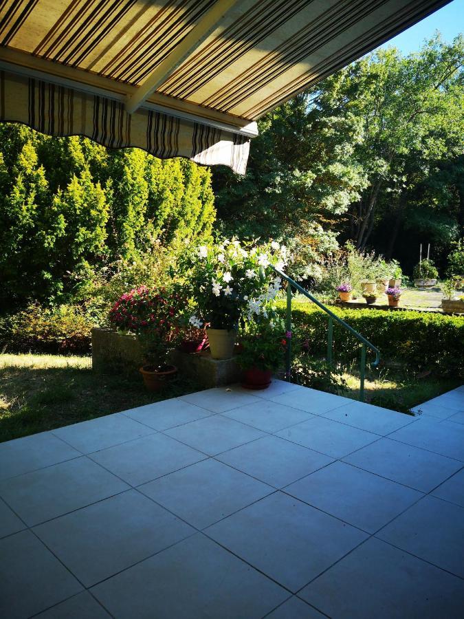 Ferienwohnung Chez Eliane Villeneuve-la-Comptal Exterior foto