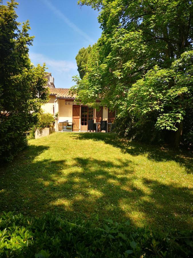 Ferienwohnung Chez Eliane Villeneuve-la-Comptal Exterior foto