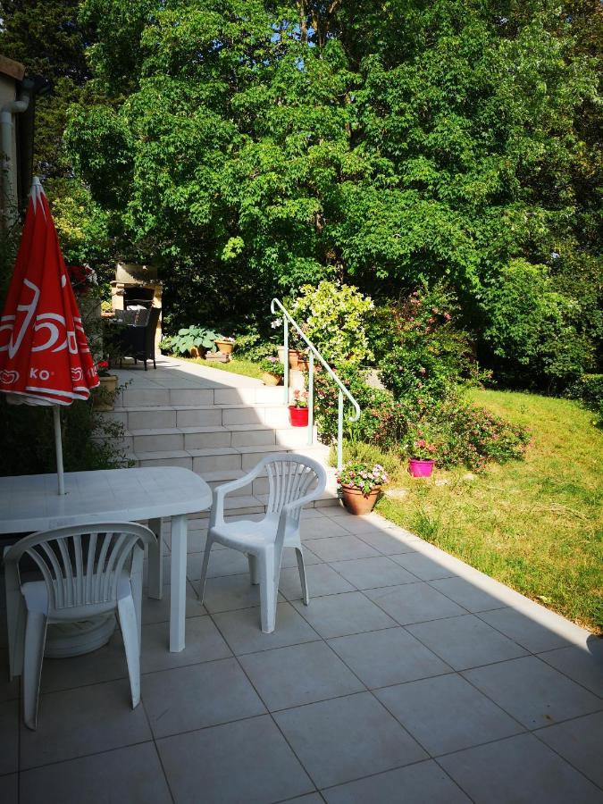 Ferienwohnung Chez Eliane Villeneuve-la-Comptal Exterior foto